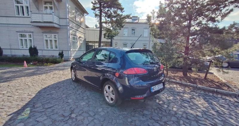 Seat Leon cena 9600 przebieg: 287000, rok produkcji 2007 z Otwock małe 154